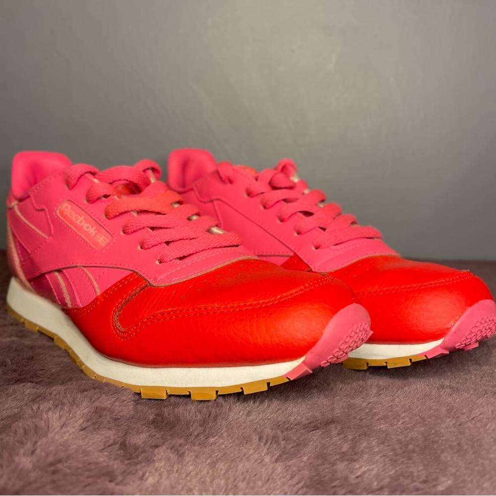 Reebok Classic Sneakers “Pink & Red”